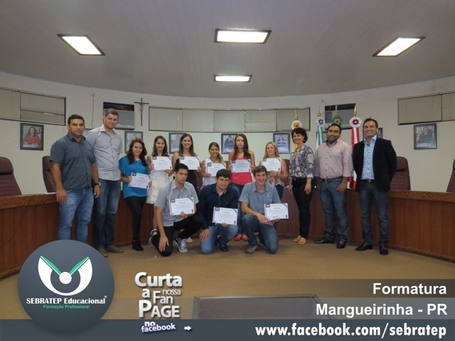 Entrega de Certificados - Turma de Assistente Administrativo e Contábil em Magueirinha - PR